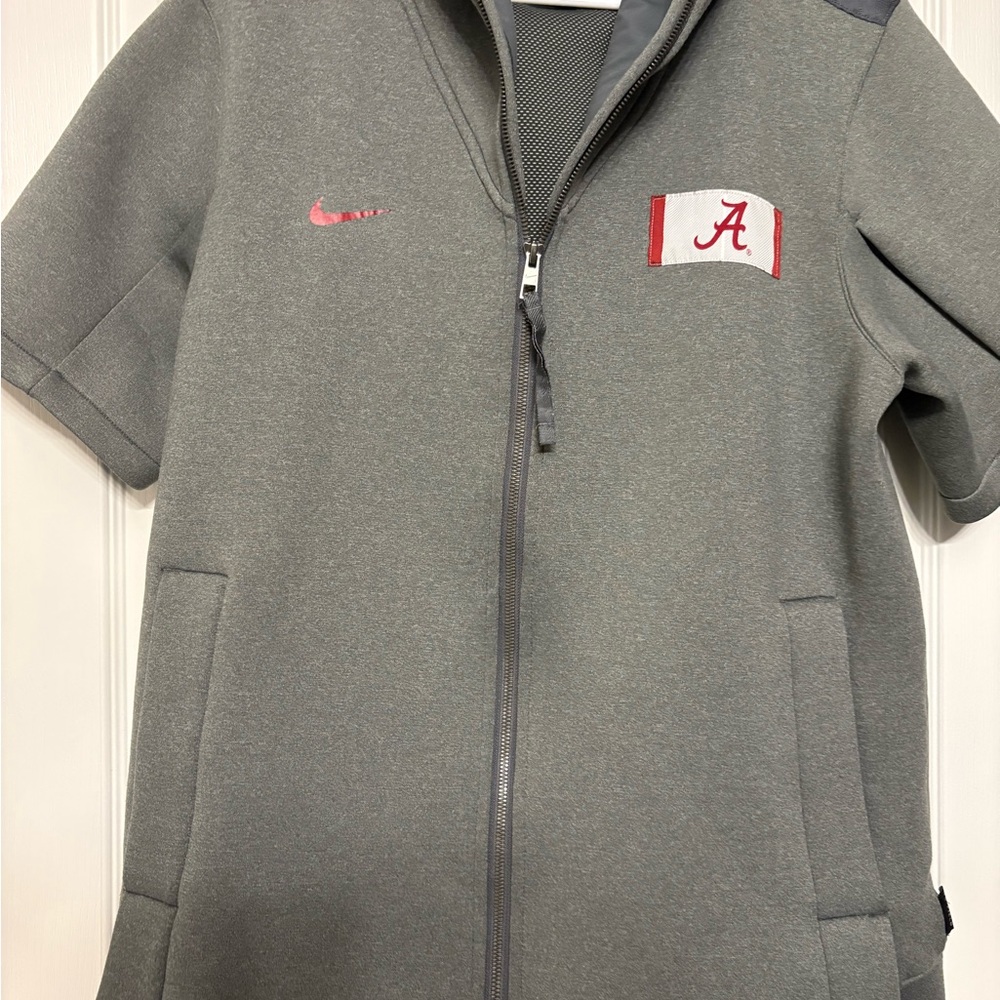 Nike Gray Hooded Short Sleeve - Picture 2 of 10